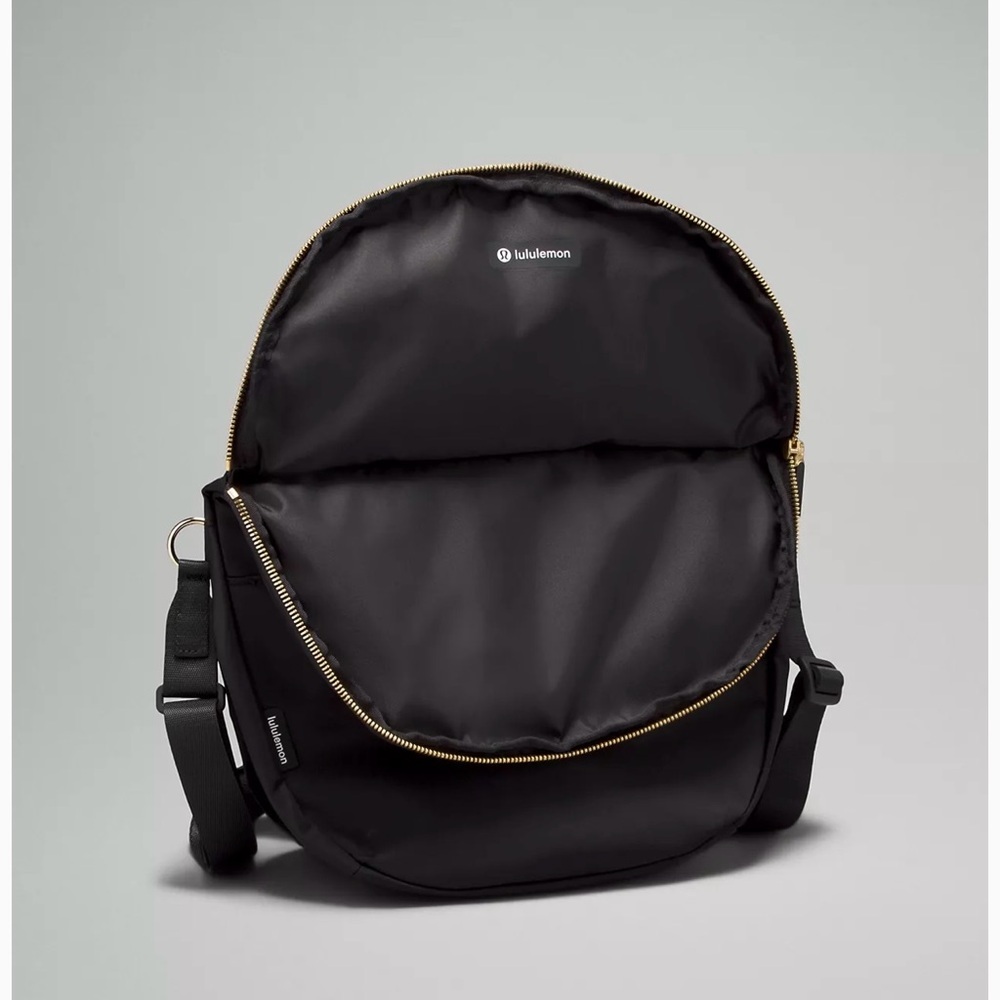 NWT Lululemon All Night Festival Bag 5L SOLD OUT ONLINE 2024 - Picture 4 of 7